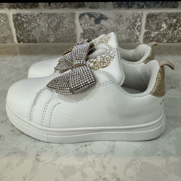 Vince Camuto Little Bow Sneakers _ Toddler Size 8 _ VCSNH0083 - Picture 4 of 7